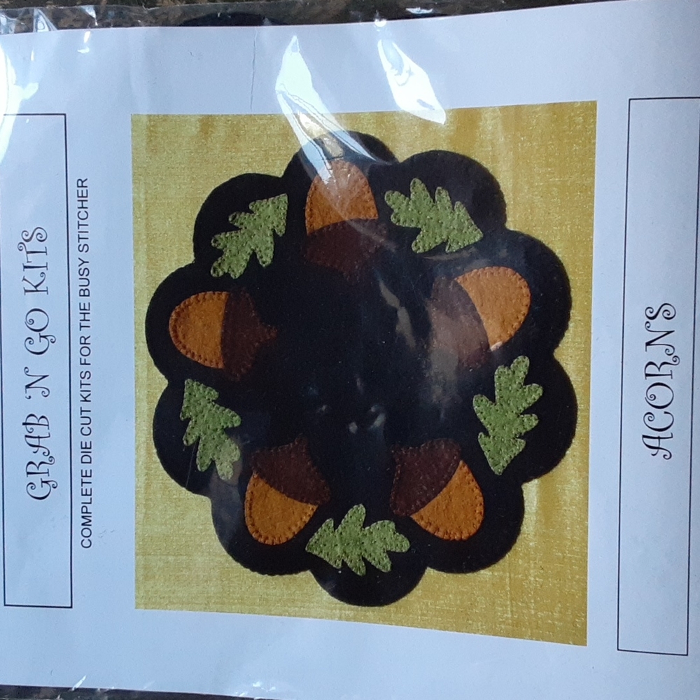 New fall decor felt stitch kit
